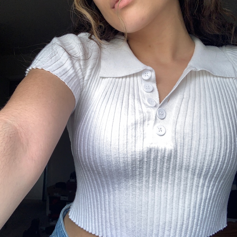 White crop top